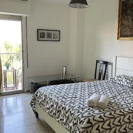 Homestay Con O Sin Balcon Badalona